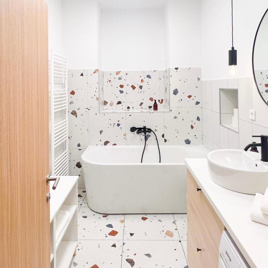 Aumetz Square Apartment Идрия Экстерьер фото