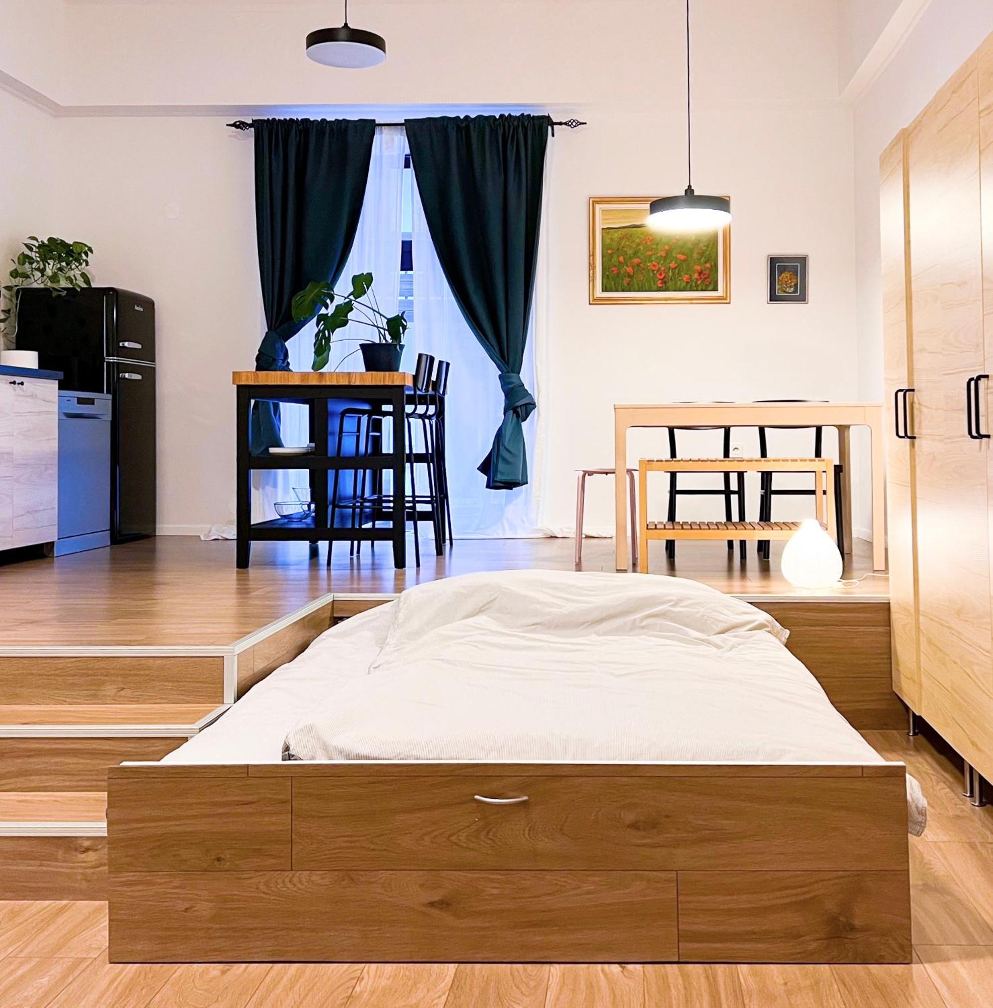 Aumetz Square Apartment Идрия Экстерьер фото